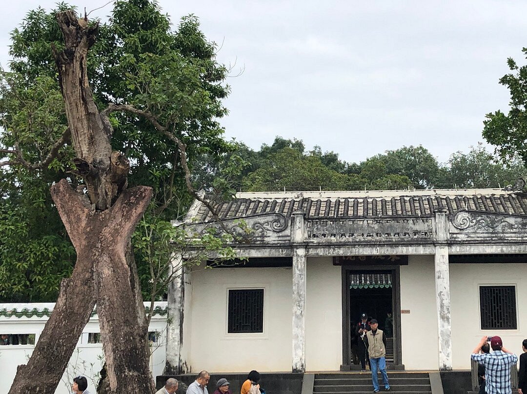 A scenic view of Danzhou Dongpo Shuyuan