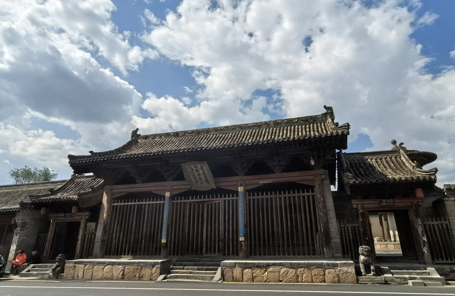 A scenic view of Datong Ciyun Temple Tianzhen