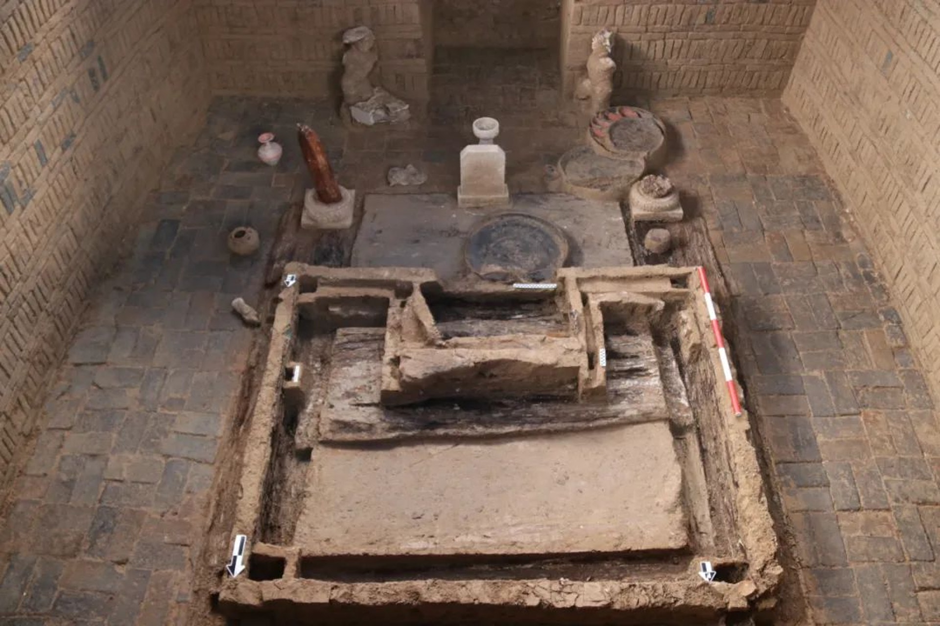 A scenic view of Datong Guchengbao Tomb Group