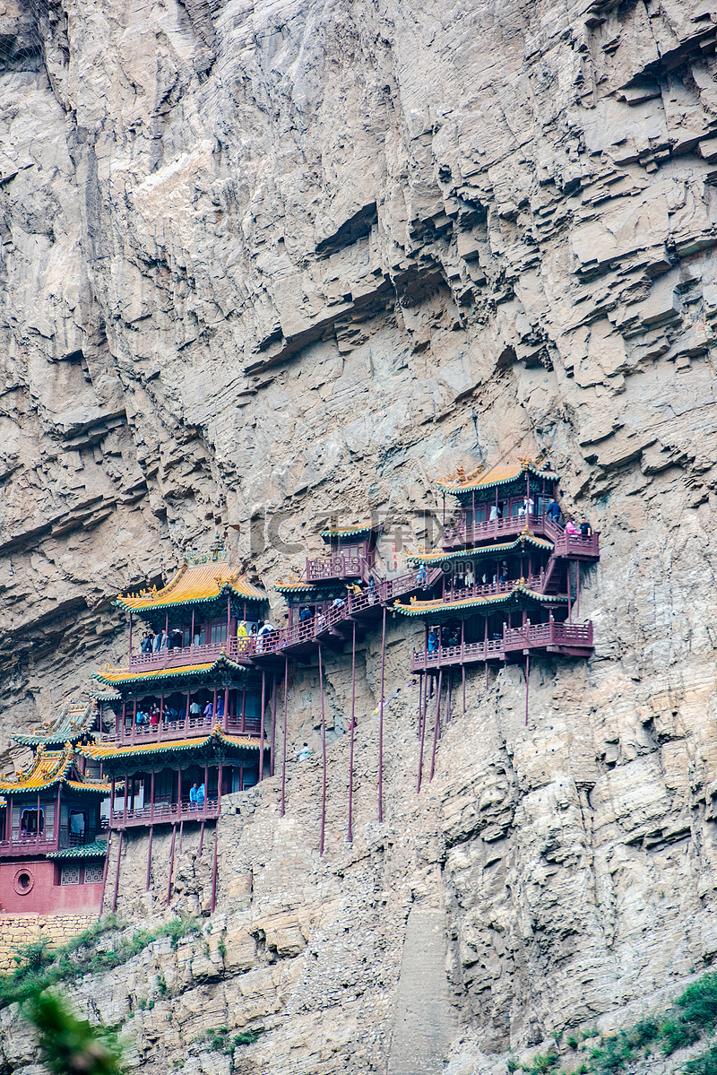 A scenic view of Datong Hengshan Hanging Temple