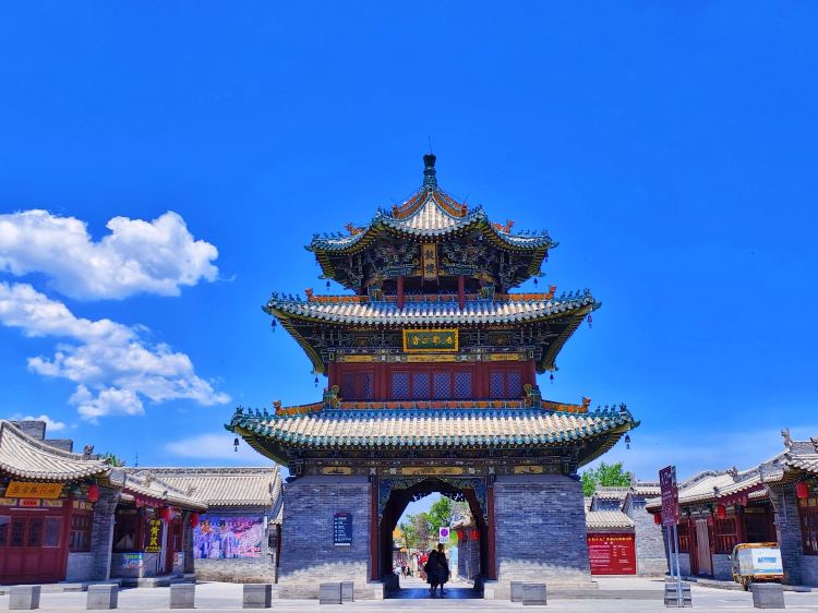 A scenic view of Datong Hunyuan Confucian Temple