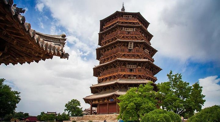A scenic view of Datong Jue Shan Temple Pagoda