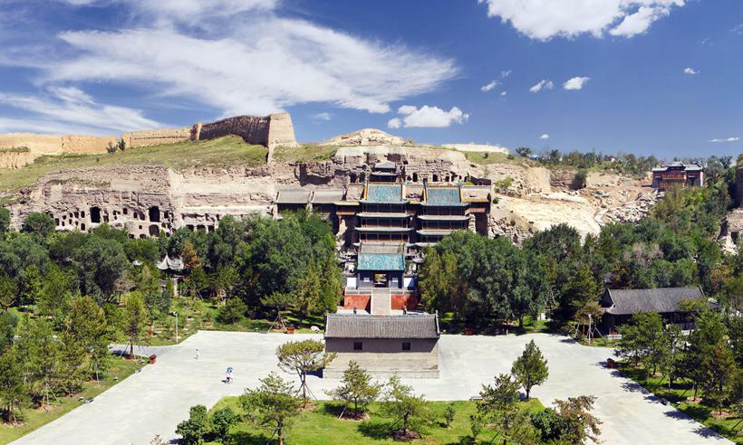 A scenic view of Datong Quhui Temple Stone Statue Mound