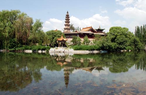 A scenic view of Datong Shuishen Tang