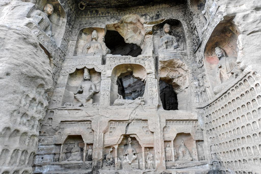 A scenic view of Datong Yungang Grottoes