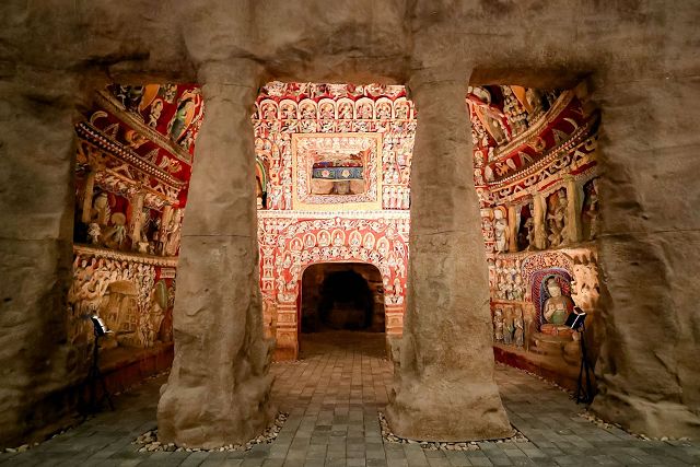A scenic view of Datong Yungang Grottoes