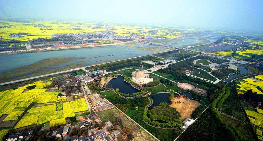 A scenic view of Deyang Sanxingdui Yizhi