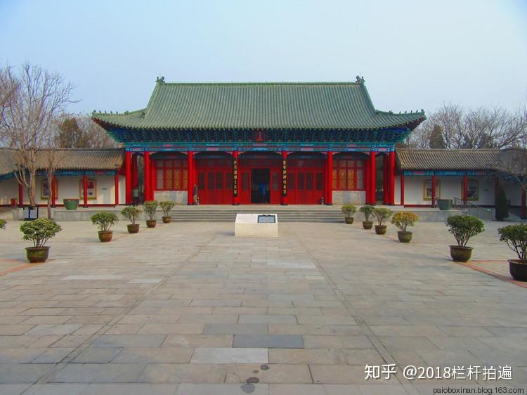 A scenic view of Dezhou Suluhuang Mu