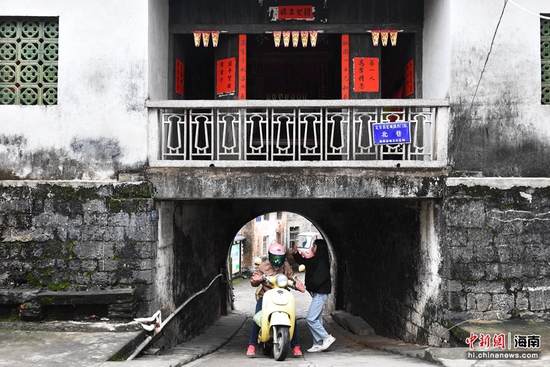 A scenic view of Dingan Gucheng Yizhi