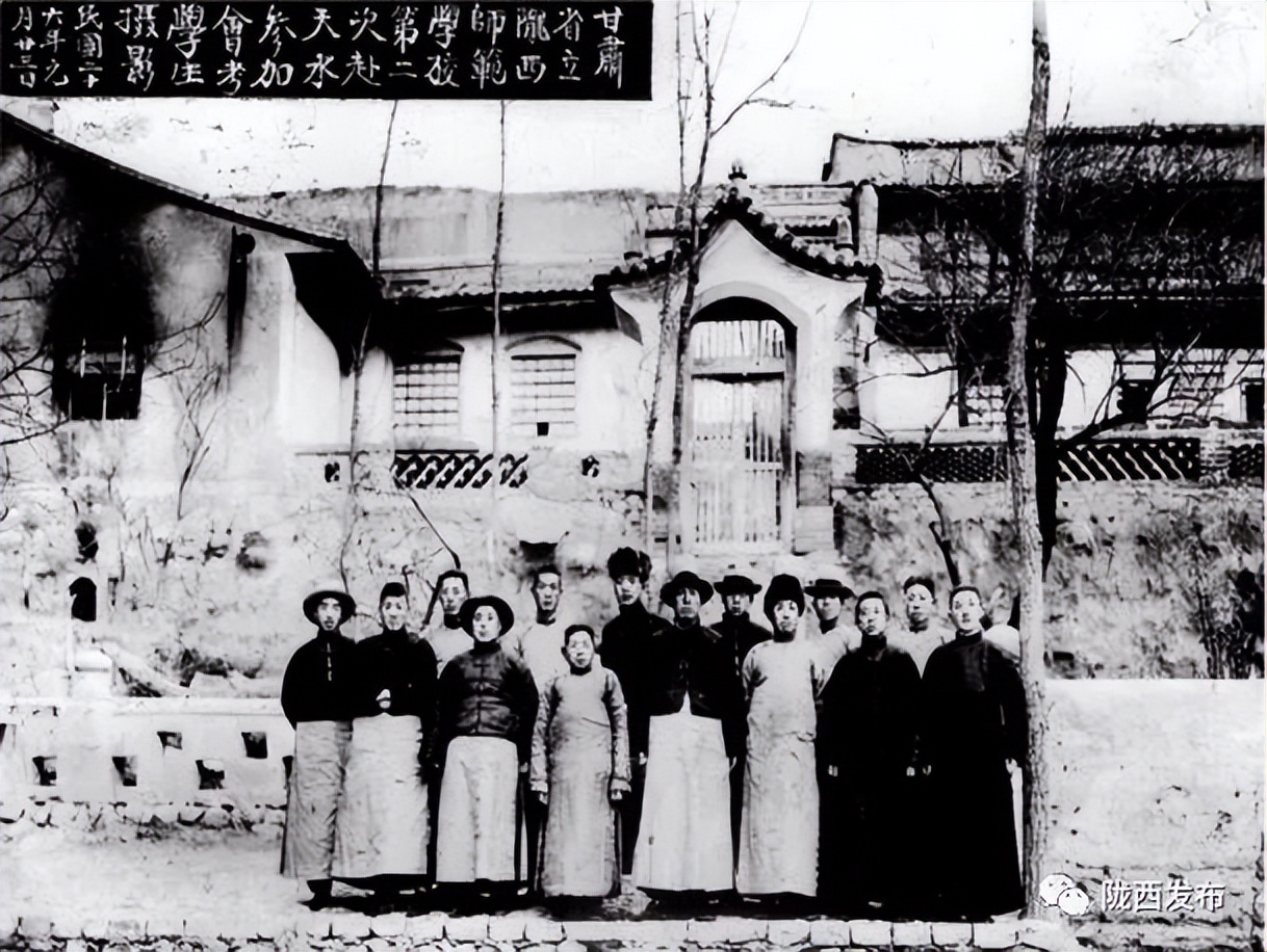 A scenic view of Dingxi Weiyuanlou