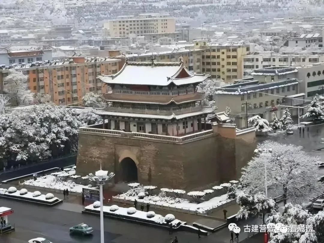 A scenic view of Dingxi Weiyuanlou