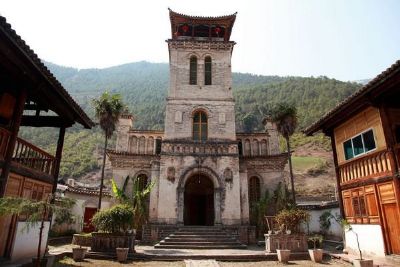 A scenic view of Diqing Cizhong Jiaotang