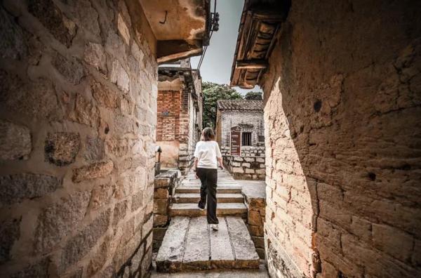 A scenic view of Dongguan Dalingshan Kangri Genjudi Jiuzhi