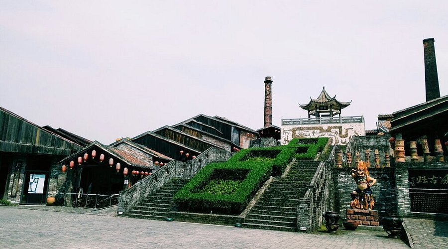 A scenic view of Foshan Nanfeng Guzao