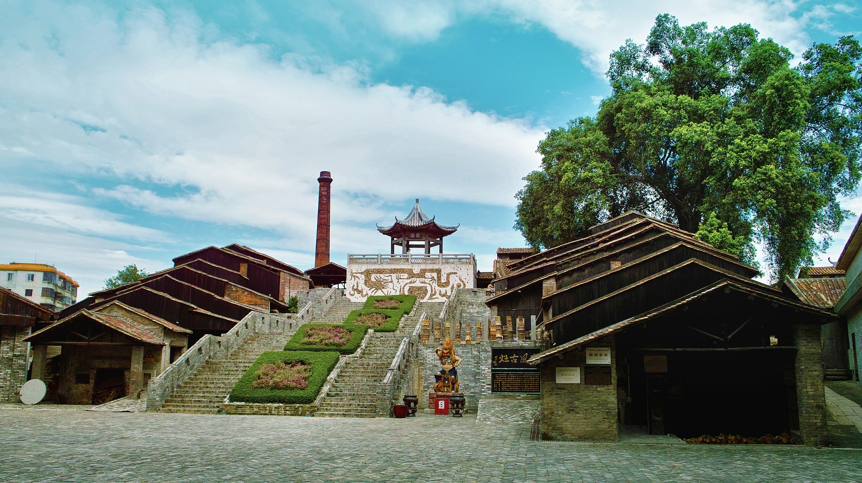 A scenic view of Foshan Nanfeng Guzao