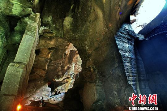 A scenic view of Foshan Xiqiaoshan Caishichang Yizhi