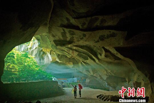 A scenic view of Foshan Xiqiaoshan Caishichang Yizhi