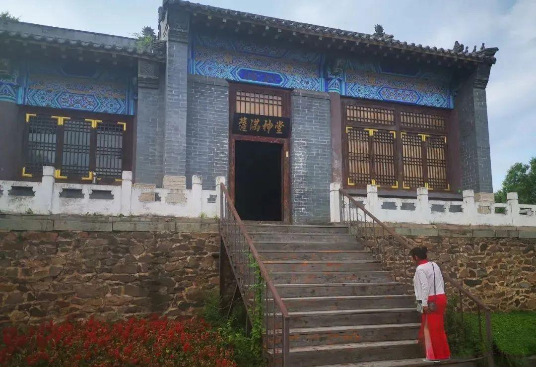 A scenic view of Fushun Hetuala Gucheng