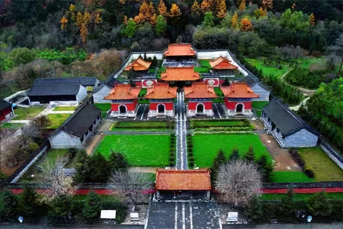A scenic view of Fushun Yongling