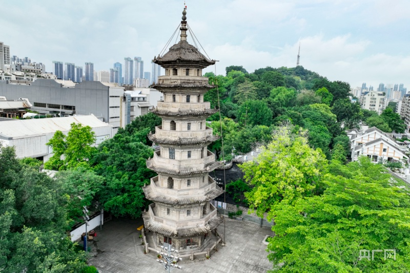 A scenic view of Fuzhou Chongmiao Baosheng Jianlao Ta