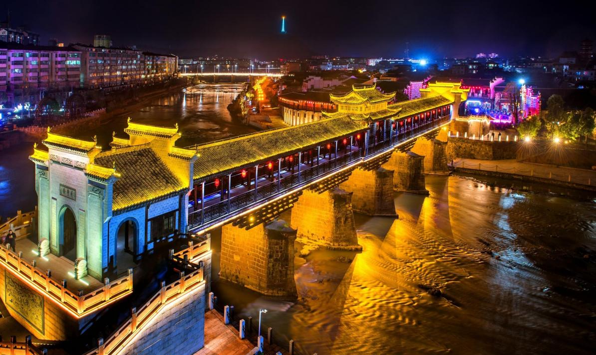 A scenic view of Fuzhou Dasima Paifang