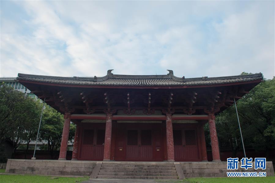 A scenic view of Fuzhou Hualinsi Dadian