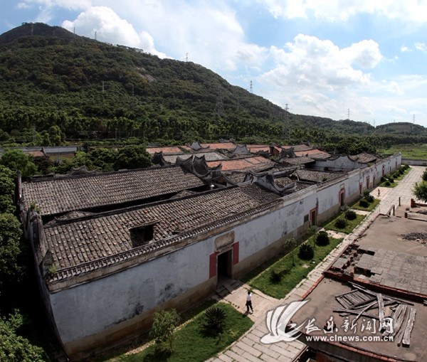A scenic view of Fuzhou Jiutouma Minju
