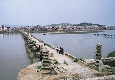 A scenic view of Fuzhou Longjiangqiao