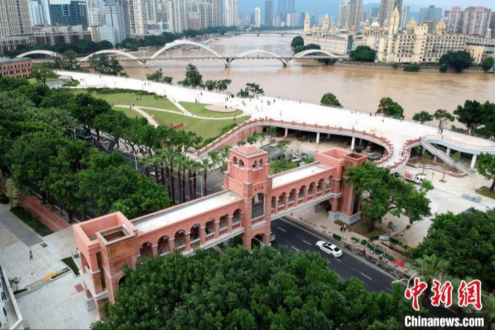 A scenic view of Fuzhou Longjiangqiao