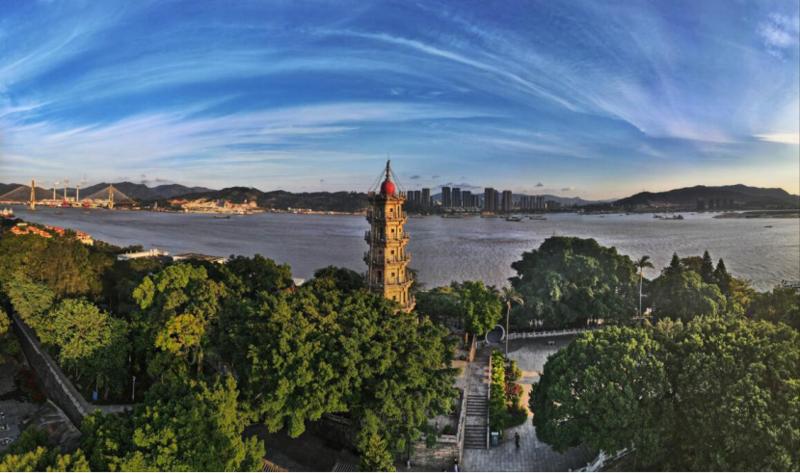 A scenic view of Fuzhou Luoxingta