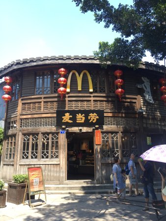 A scenic view of Fuzhou Sanfangqixiang Zhuzifang Jianzhuqun