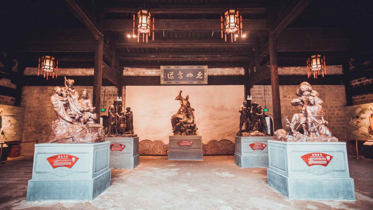 A scenic view of Fuzhou Yulong Wanshougong