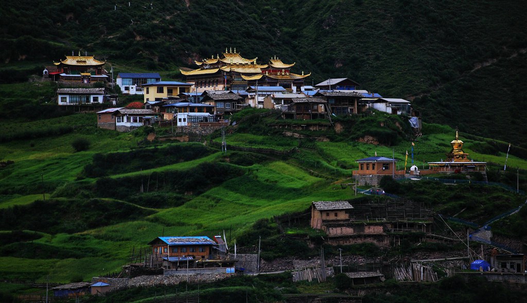 A scenic view of Gannan Rannao Yizhi