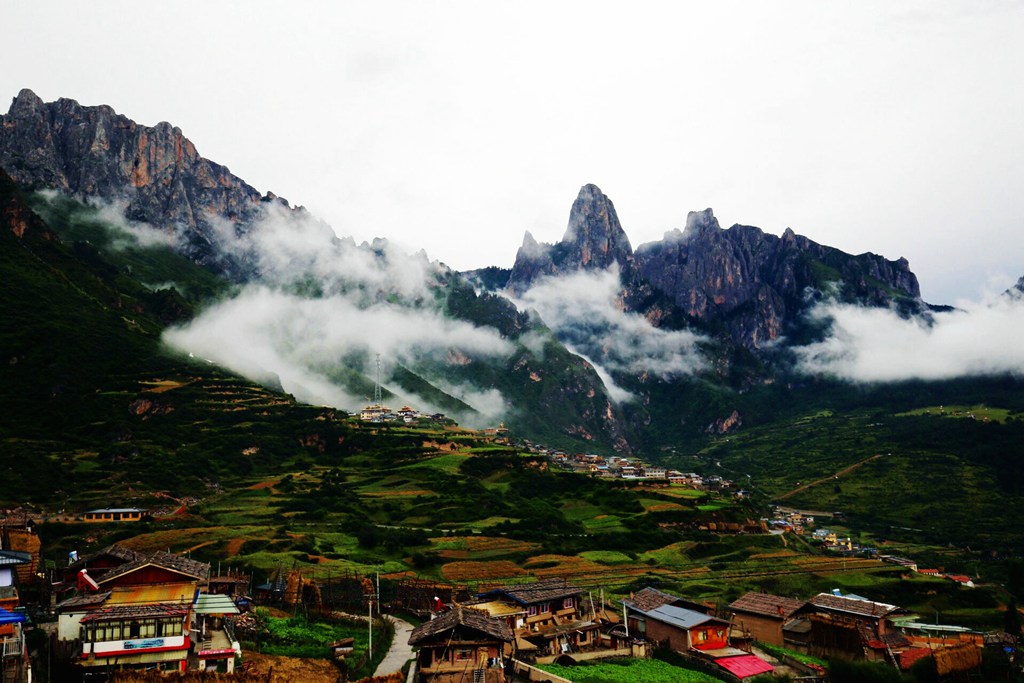 A scenic view of Gannan Rannao Yizhi