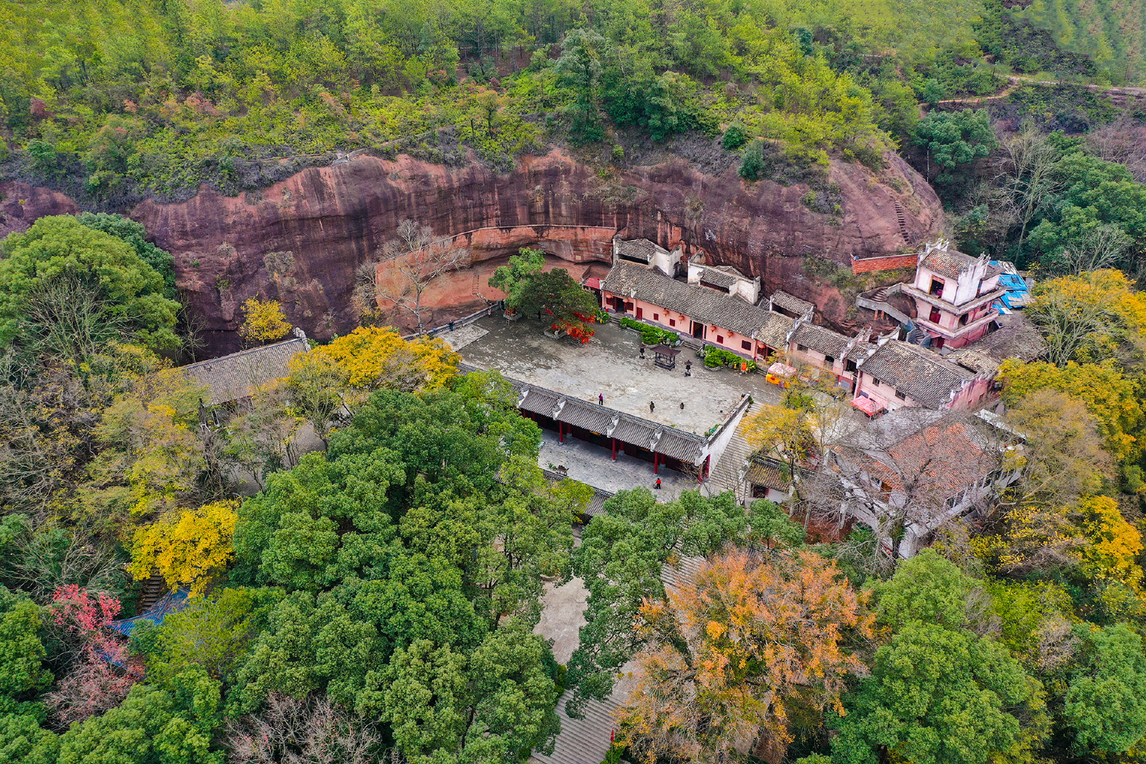 A scenic view of Ganzhou Luotianyan Shike