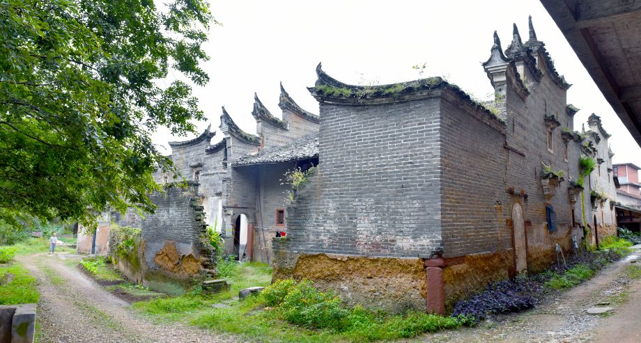 A scenic view of Ganzhou Qilizhen Yaozhi