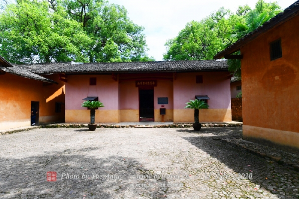 A scenic view of Ganzhou Ruijin Geming Yizhi