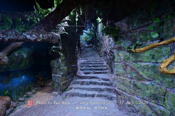 A scenic view of Ganzhou Ruijin Geming Yizhi