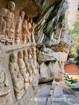 A scenic view of Ganzhou Tongtianyan Shiku