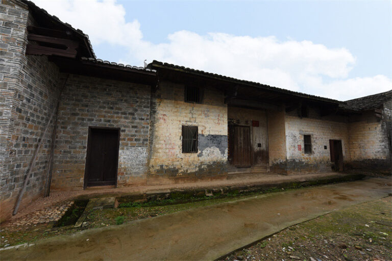 Explore the Rich History of Ganzhou Yeping Makesi Gongchanzhuyi Xuexiao Jiuzhi