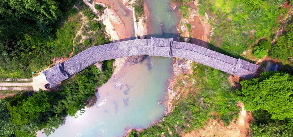 A scenic view of Ganzhou Yudaiqiao