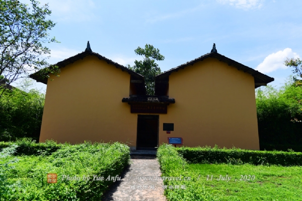 A scenic view of Ganzhou Zhonghua Suweiai Zhongyang Junshi Weiyuanhui Jiuzhi