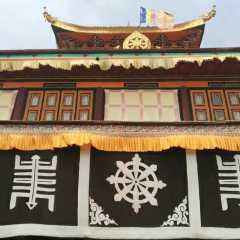 A scenic view of Ganzi Bailisi