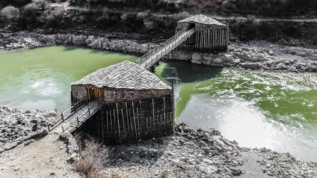 A scenic view of Ganzi Boriqiao