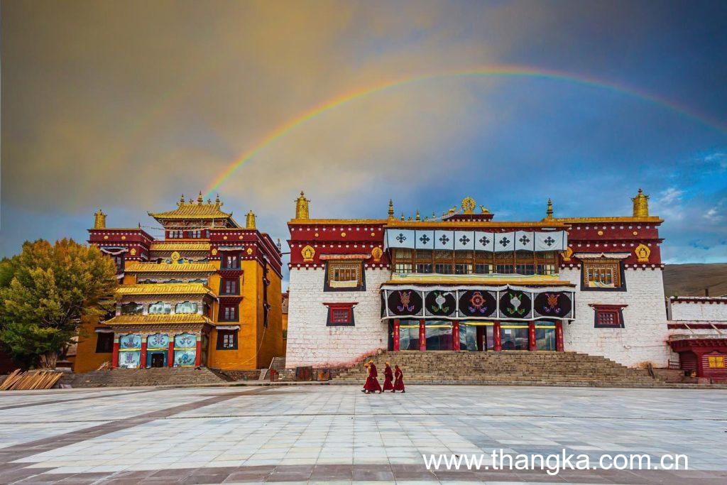 A scenic view of Ganzi Changqing Chunkeer Si