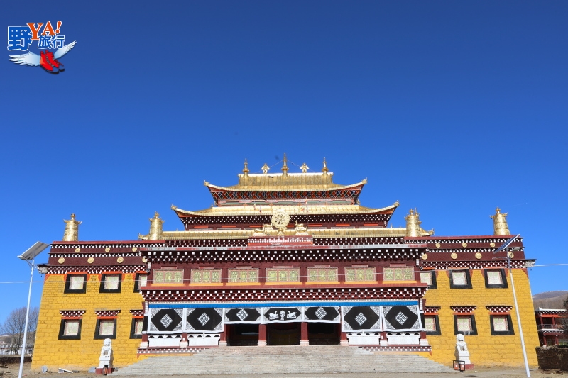 A scenic view of Ganzi Huiyuansi