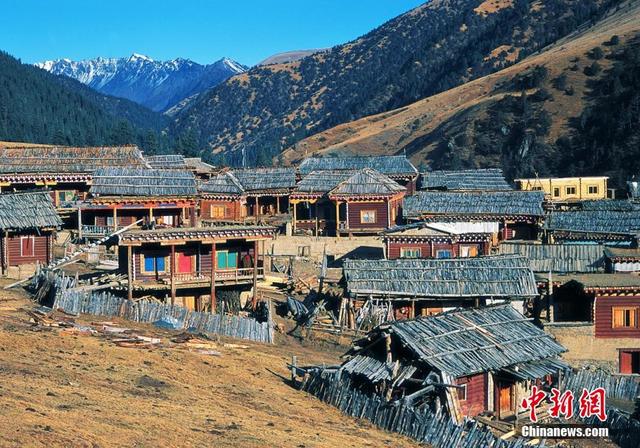 A scenic view of Ganzi Larima Shiban Cangzhai