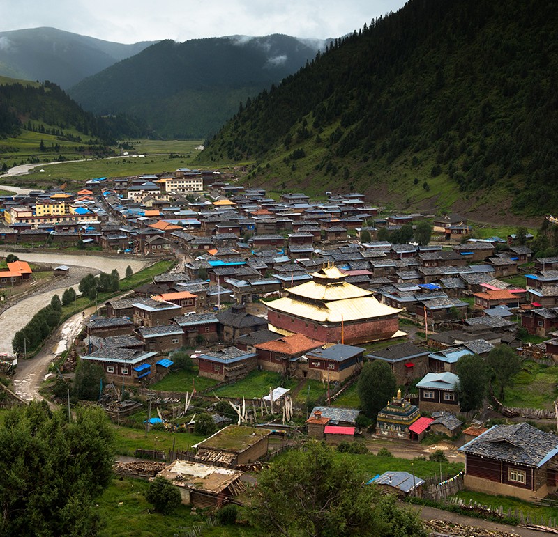 A scenic view of Ganzi Larima Shiban Cangzhai