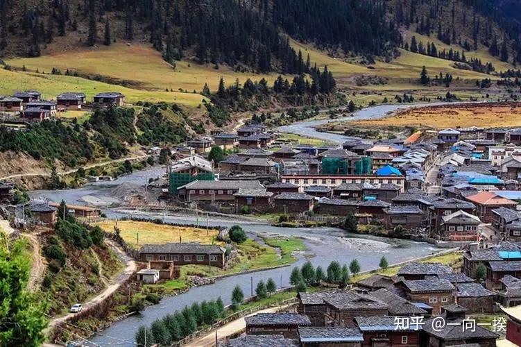A scenic view of Ganzi Larima Shiban Cangzhai