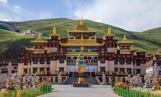 A scenic view of Ganzi Murima Ni Shijingqiang